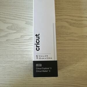 Cricut 3' Smart Iron-On Vinyl - White NEW IN BOX